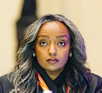Portrait of Dr. Lee Abdelfadil